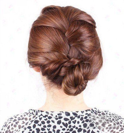 详情！韩式麻花辫盘发“郢中白雪”