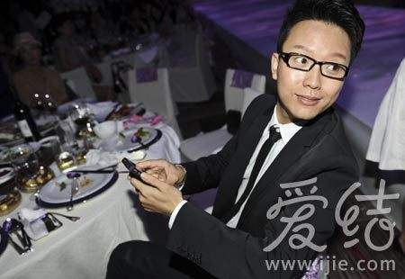 讲解！李玉刚是哪的人“纯一不杂”