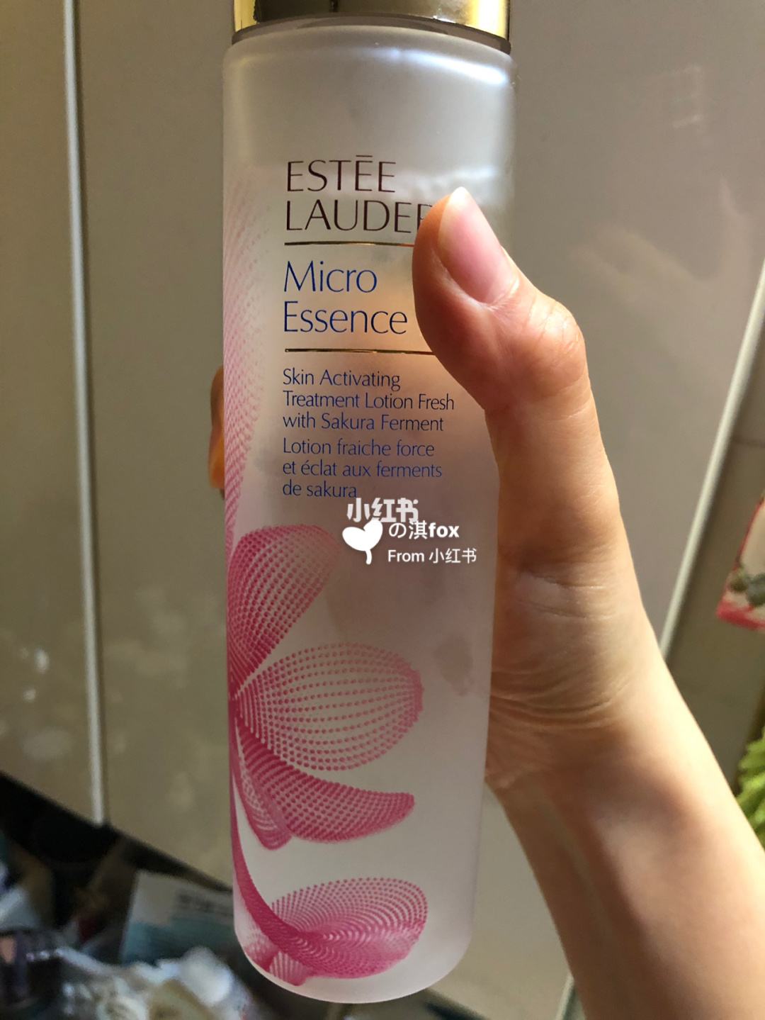 讲解！去粉刺护肤品“夏花依旧”