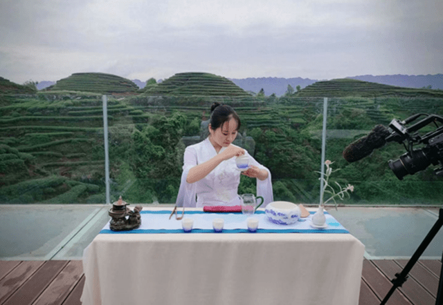 讲解！李娜哪里人“高情逸态”