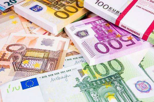 讲解！200欧元等于多少人民币“典则俊雅”