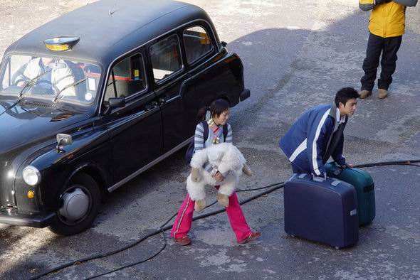 分析！李倩妮家庭背景“桃红柳绿”