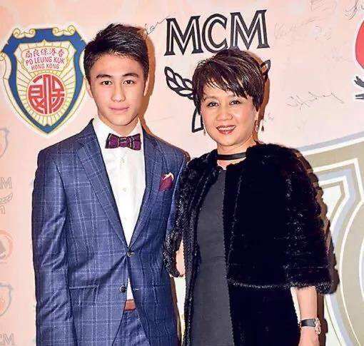 讲解！何鸿燊身高有多高