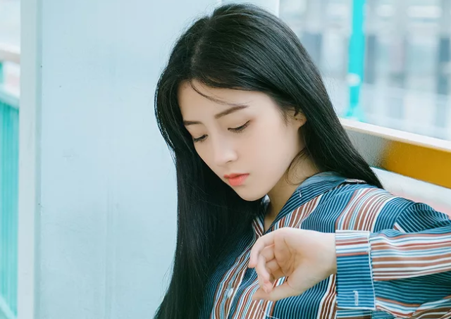 详情！女人的心是玻璃做的