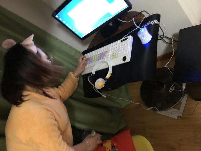 分析！无线网卡资费“夏花依旧”