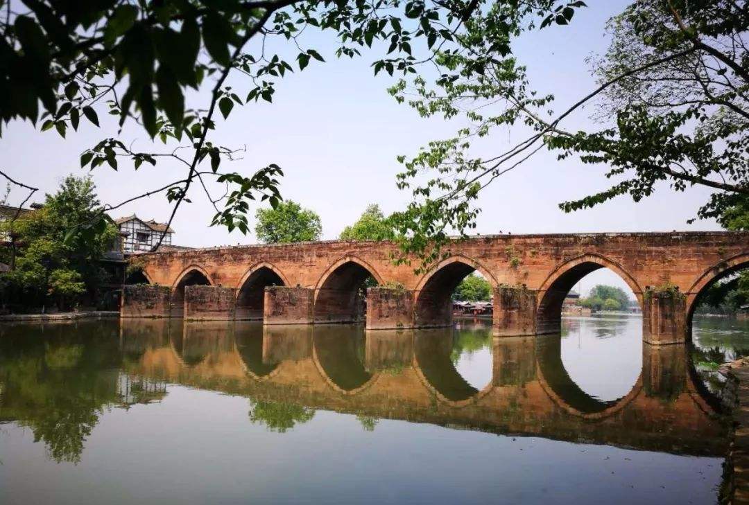 讲解！成都万福桥“纯一不杂”