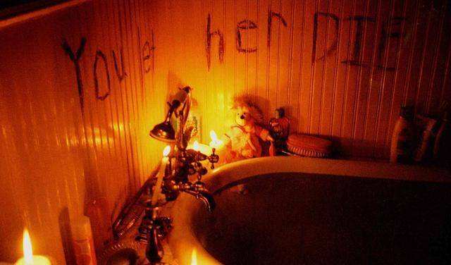 详情！浴室少女20天恐怖图片