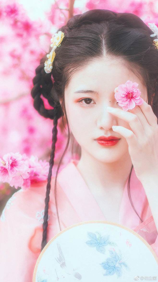 分析！逃之夭夭一岁太子妃“典则俊雅”