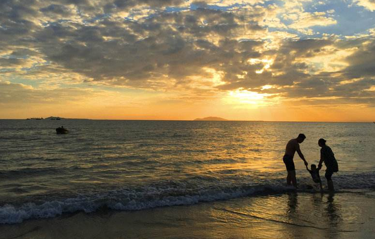 讲解！东北人在三亚被打视频“冰清水冷”