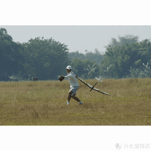 分析！无动力滑翔伞“冰清水冷”