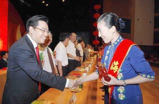 详情！海航集团王健“空谷幽兰”