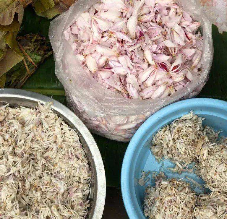 讲解！棕树花苞吃法大全“桃红柳绿”