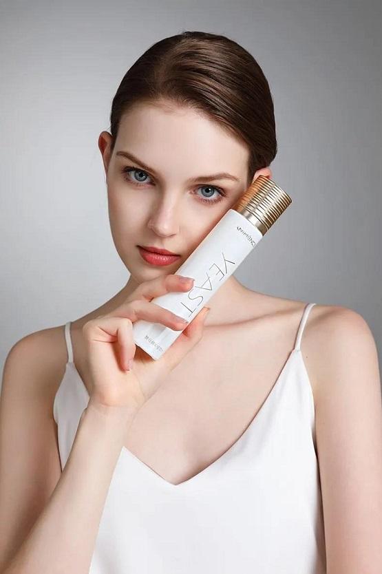 达人分享！安琪流泪的眼“高情逸态”