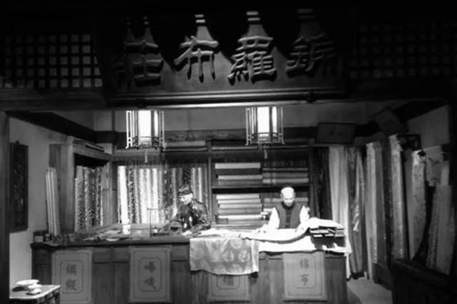 分析！新施公奇案范明“冰清水冷”