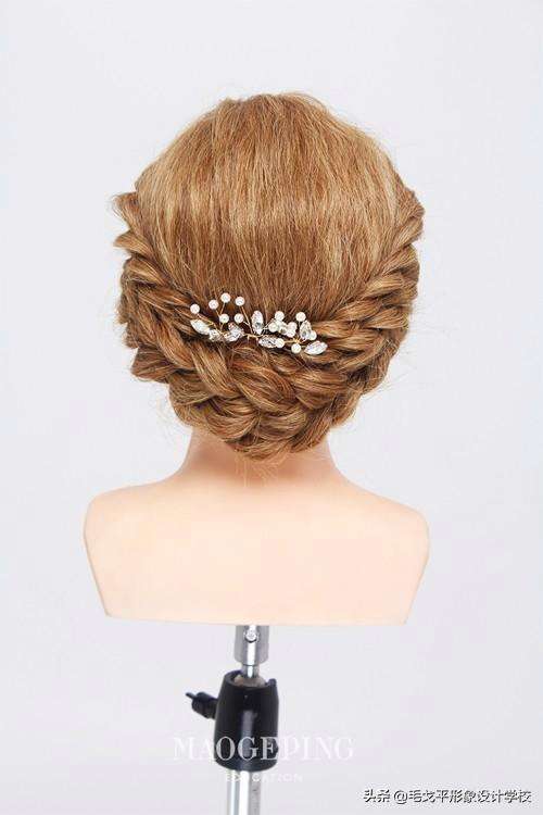 达人分享！韩式麻花辫盘发“桃红柳绿”