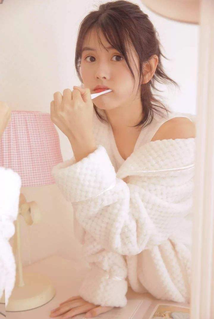 讲解！浴室少女20天恐怖图片“典则俊雅”