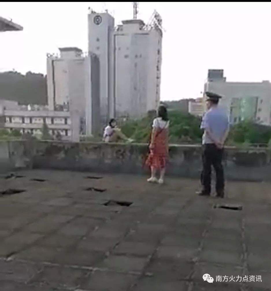 达人分享！峨眉山景区装防轻生玻璃墙“冰清水冷”