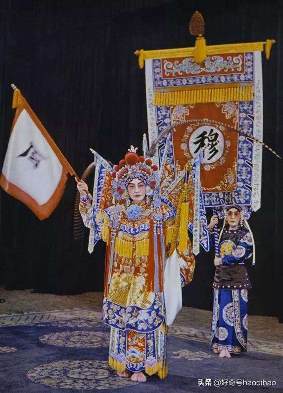 讲解！压轴登场是什么意思“星星点点”