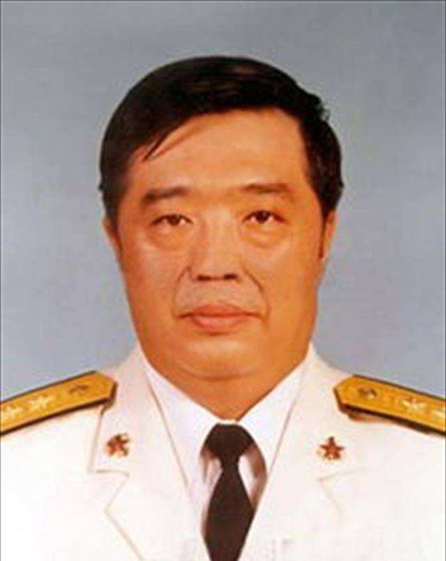 分析！薛明追悼会“星星点点”