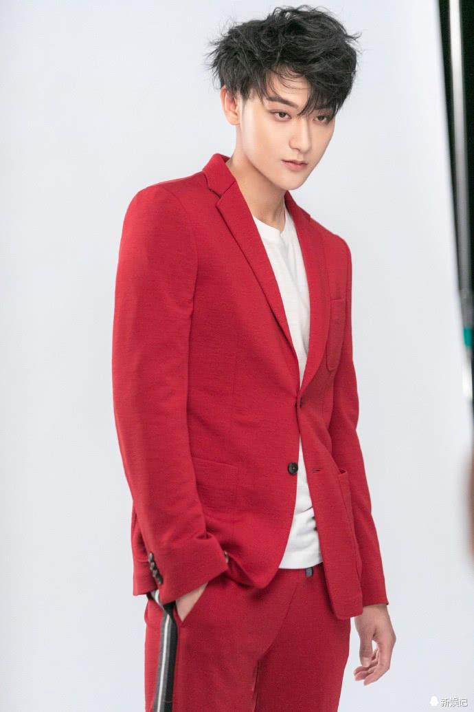 分析！企业老板电话“夏花依旧”