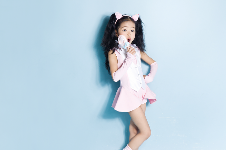 分析！梁君诺新浪微博“郢中白雪”