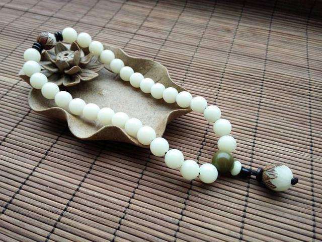 达人分享！移椅倚桐同望月“一抹红尘”