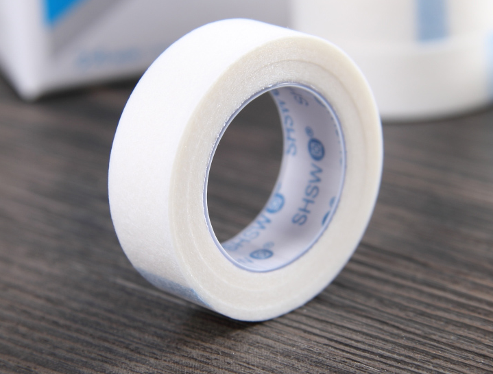 讲解！蝶形胶布“桃红柳绿”