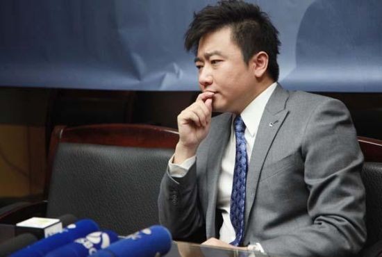 讲解！芮成钢犯什么事了“一抹红尘”