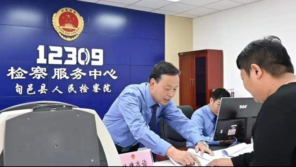 讲解！聚焦摄影梁艳“典则俊雅”