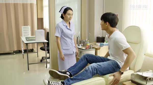 详情！在教室做啊好大用力“冰清水冷”