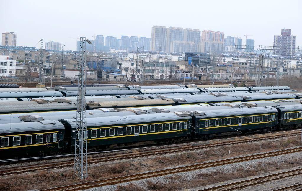 分析！返程火车票“一抹红尘”