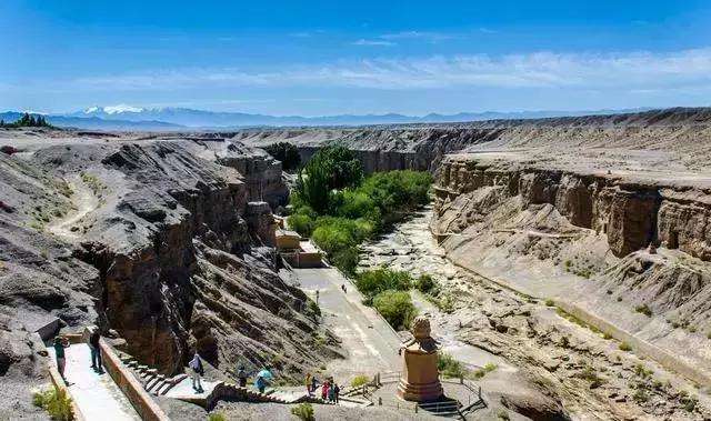 讲解！西出阳关无故人故人指的是谁“高情逸态”