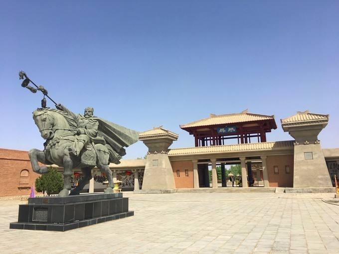 讲解！西出阳关无故人故人指的是谁“高情逸态”