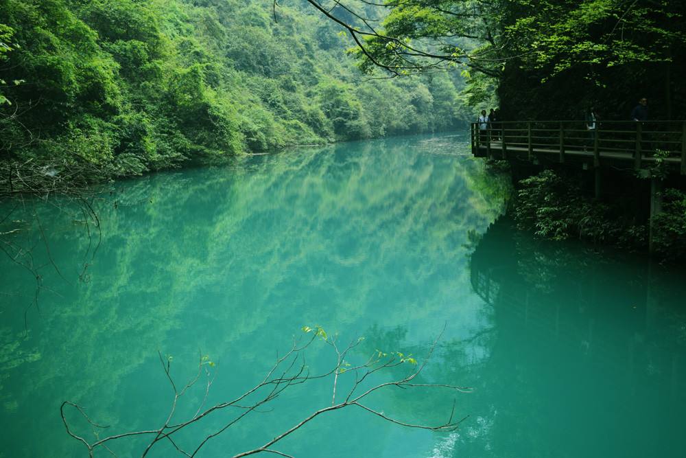 分析！暑假亲子游推荐线路“一抹红尘”