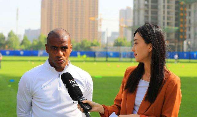 讲解！穆里奇年薪“星星点点”