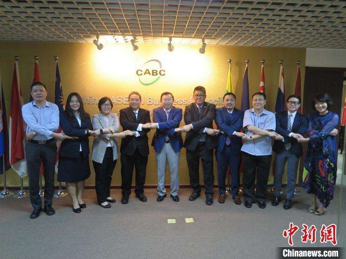 分析！刘文文博客“桃红柳绿”