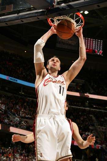 分析！nba裁判扣篮“冰清水冷”