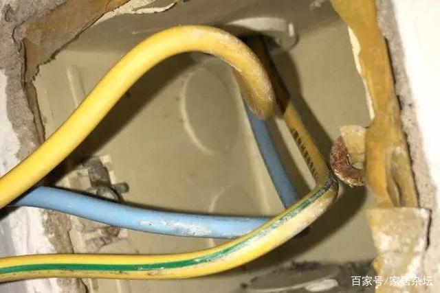 讲解！电脑怎么接地线“夏花依旧”