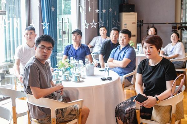 讲解！sg什么意思“一抹红尘”