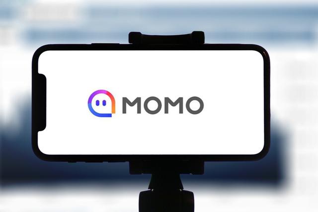 达人分享！陌陌怎么泡妞“夏花依旧”