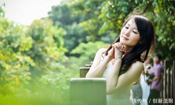 达人分享！陌陌怎么泡妞“夏花依旧”