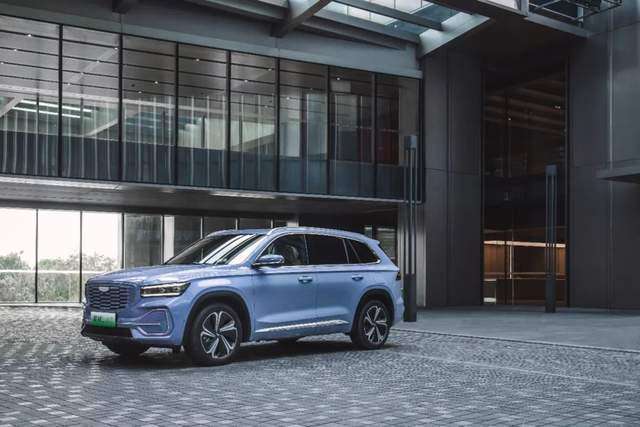 详情！韩国艺人塞电动玩具出席活动“纯一不杂”