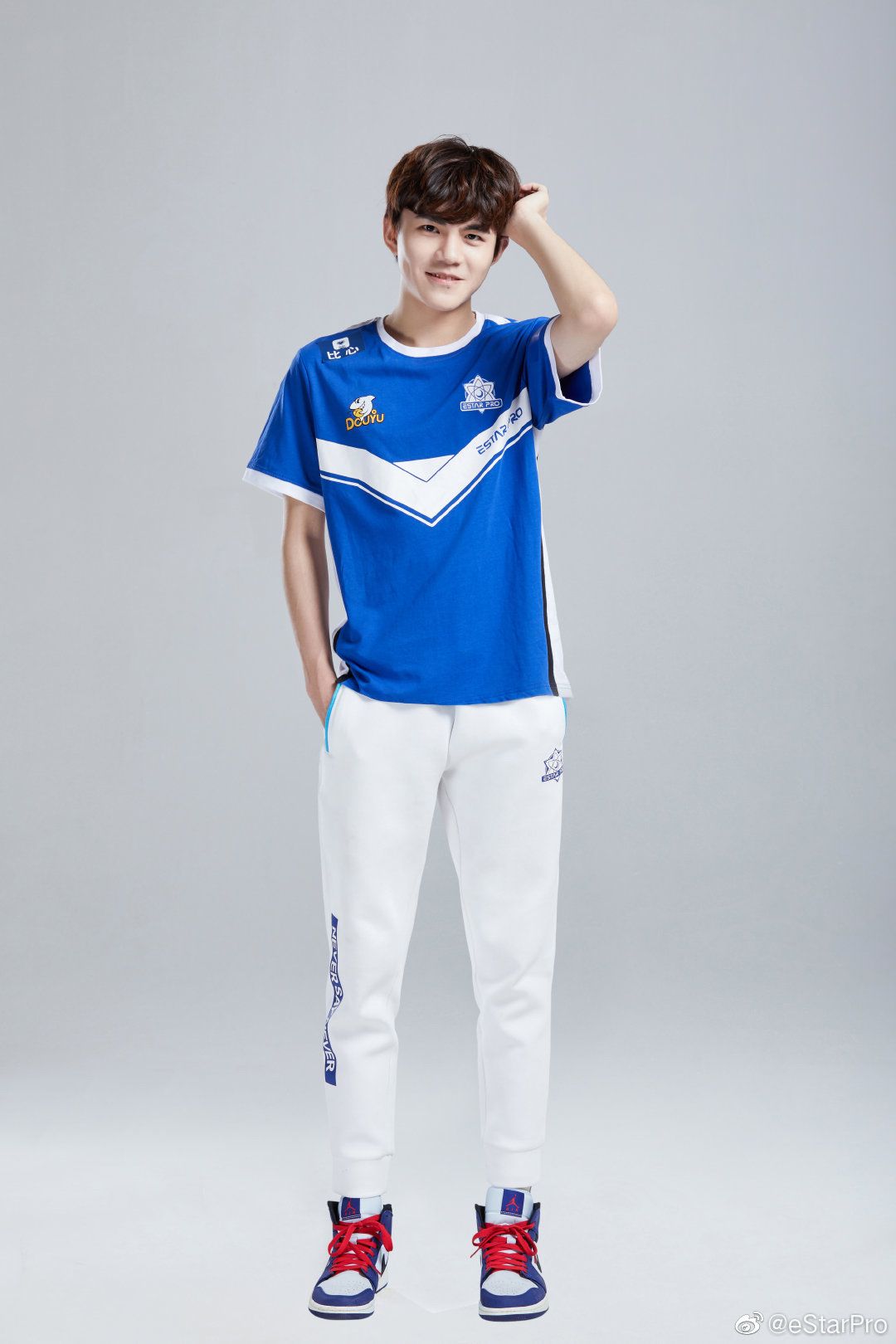 分析！we诺言微博“高情逸态”