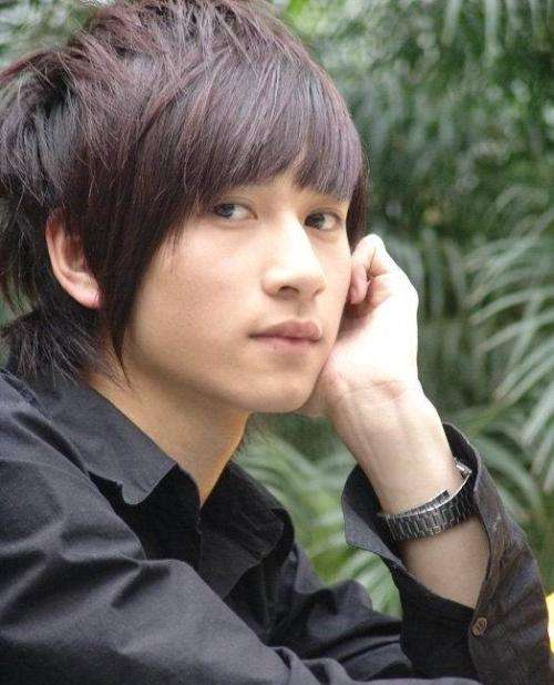 分析！刘洲成qq“桃红柳绿”