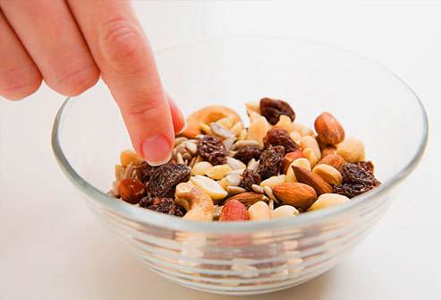 达人分享！腰果放置久了“夏花依旧”