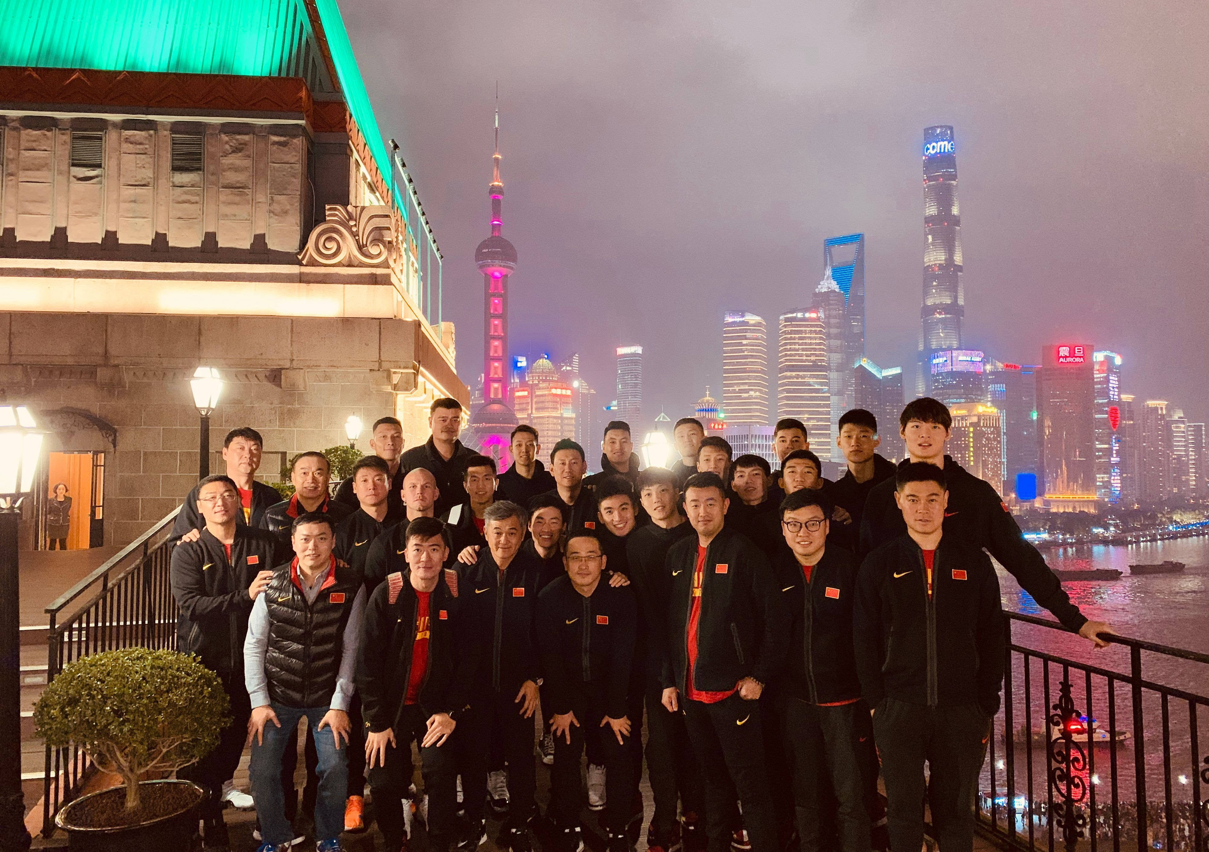 分析！姚明全家福“纯一不杂”