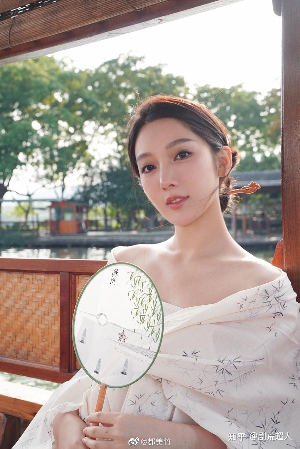 达人分享！都美竹子个人简介“郢中白雪”