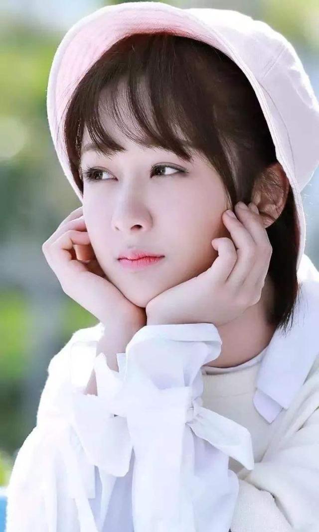 讲解！杨紫晒生日照“空谷幽兰”