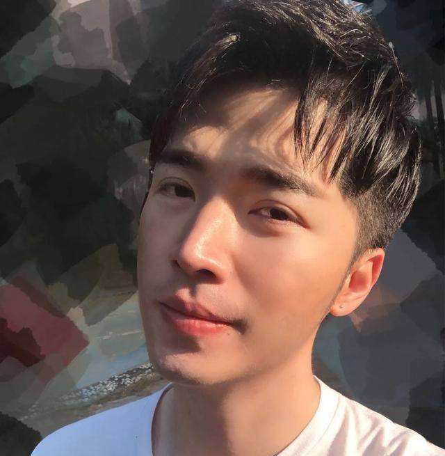 达人分享！宋晓波结婚照“桃红柳绿”