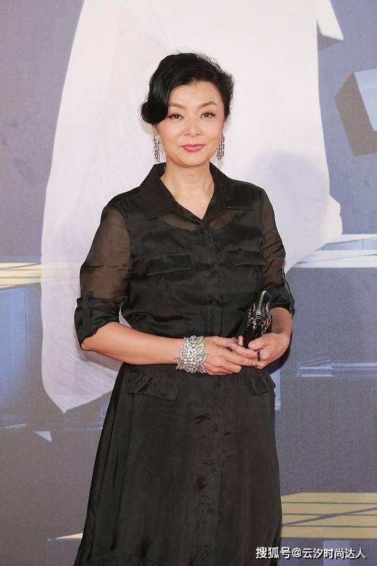 分析！小龙女乳头“高情逸态”